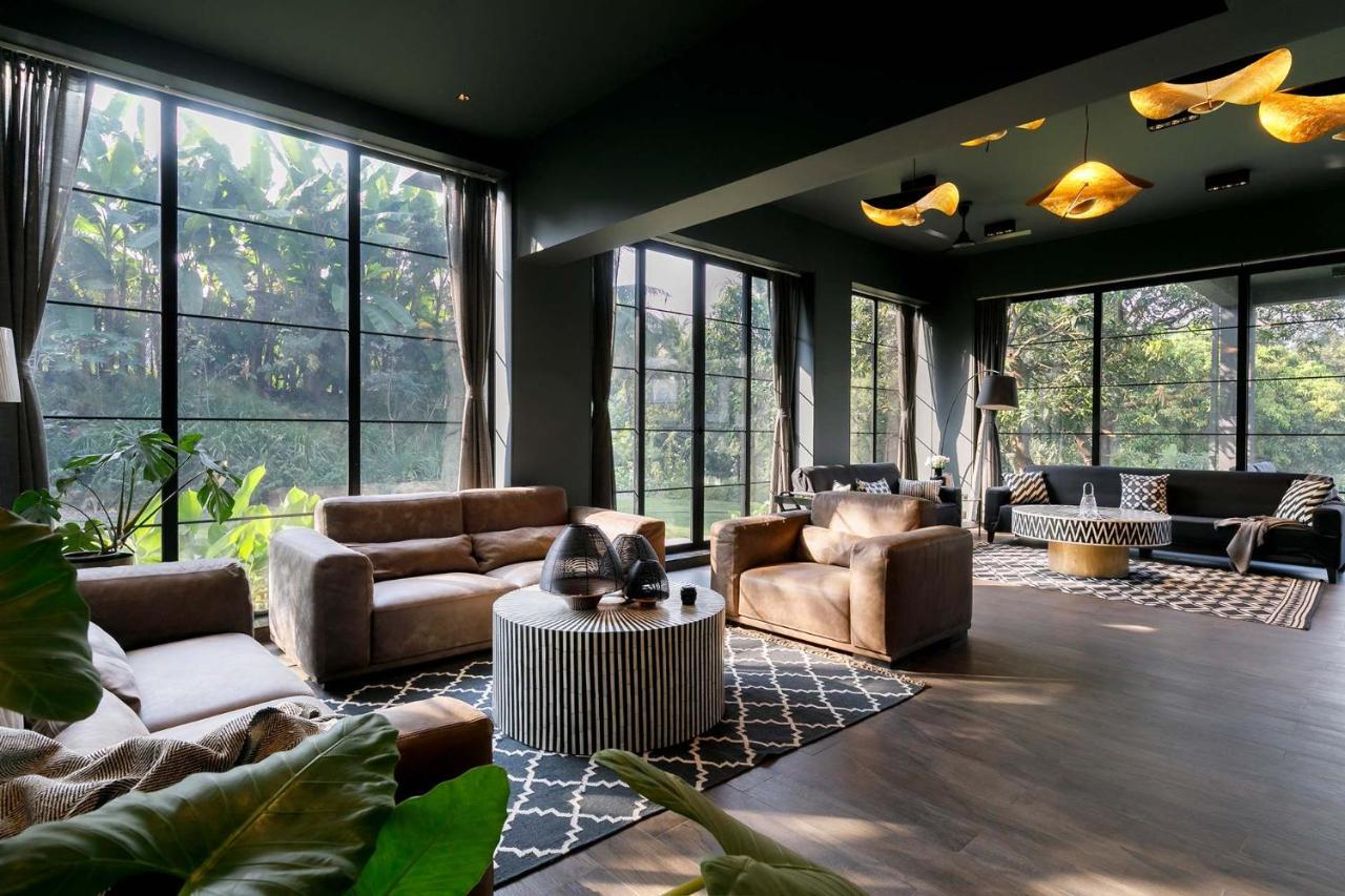 Stayvista At The Charcoal Villa Luxury Collection Alībāg Buitenkant foto