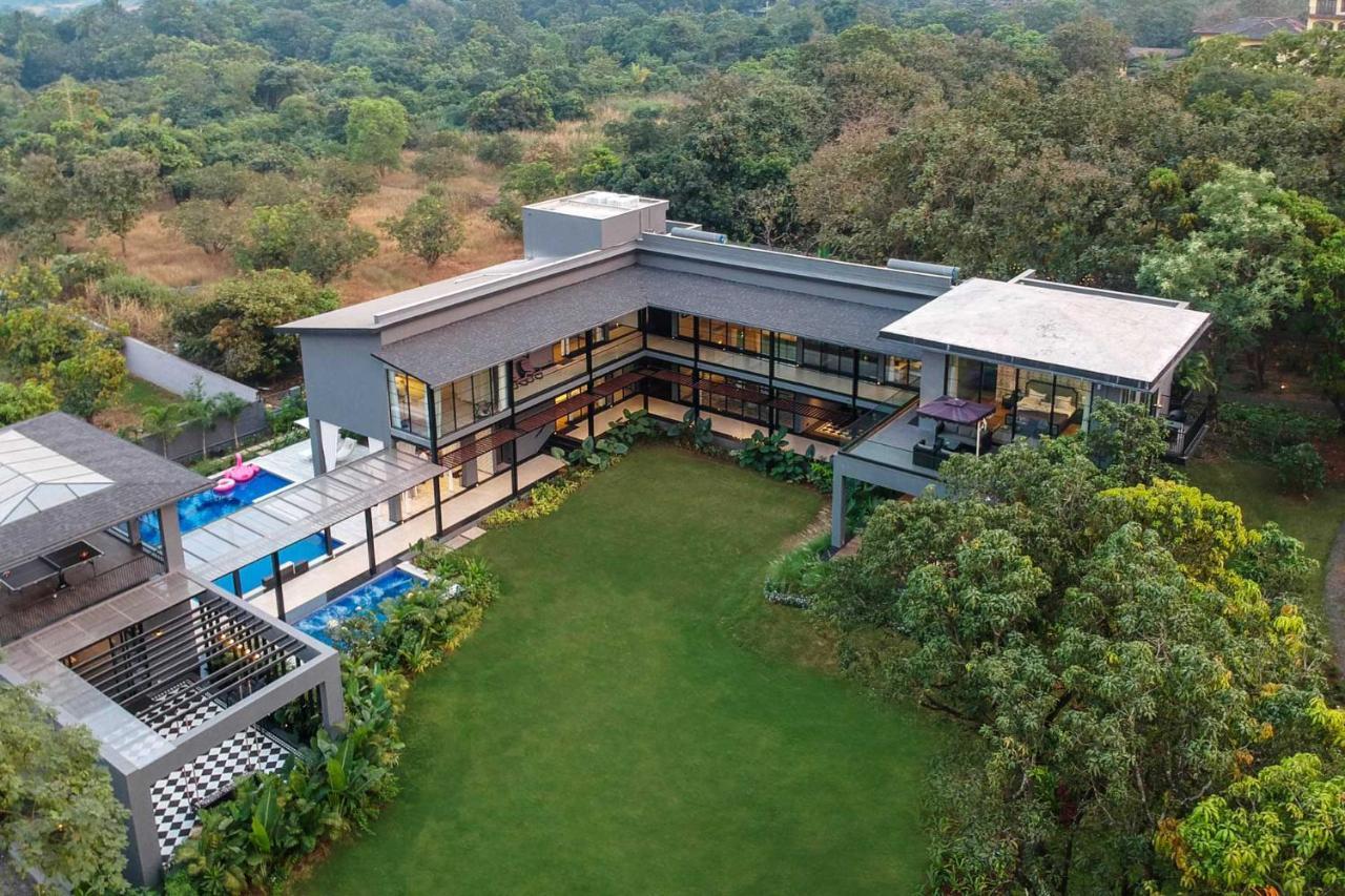 Stayvista At The Charcoal Villa Luxury Collection Alībāg Buitenkant foto