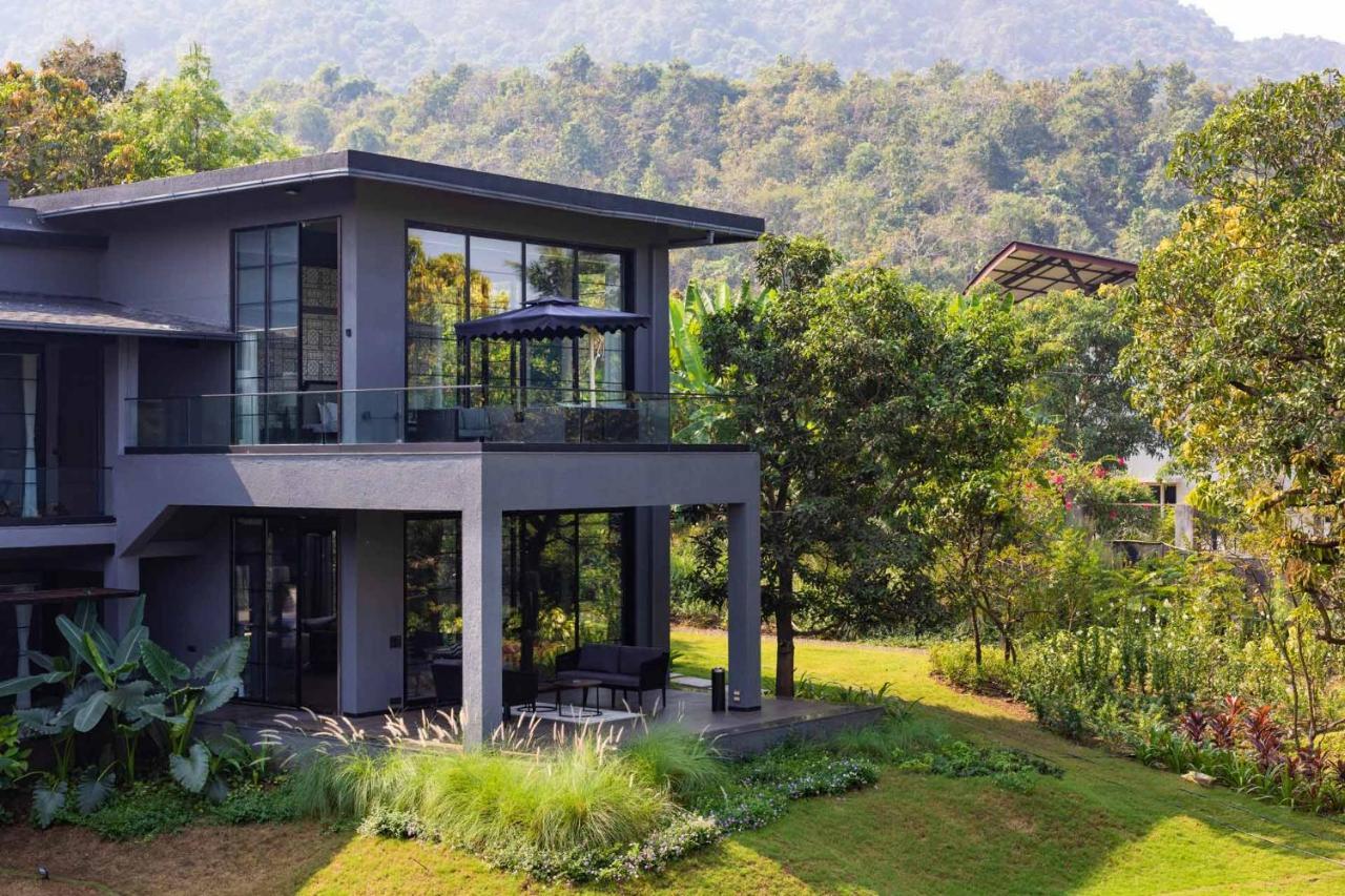 Stayvista At The Charcoal Villa Luxury Collection Alībāg Buitenkant foto