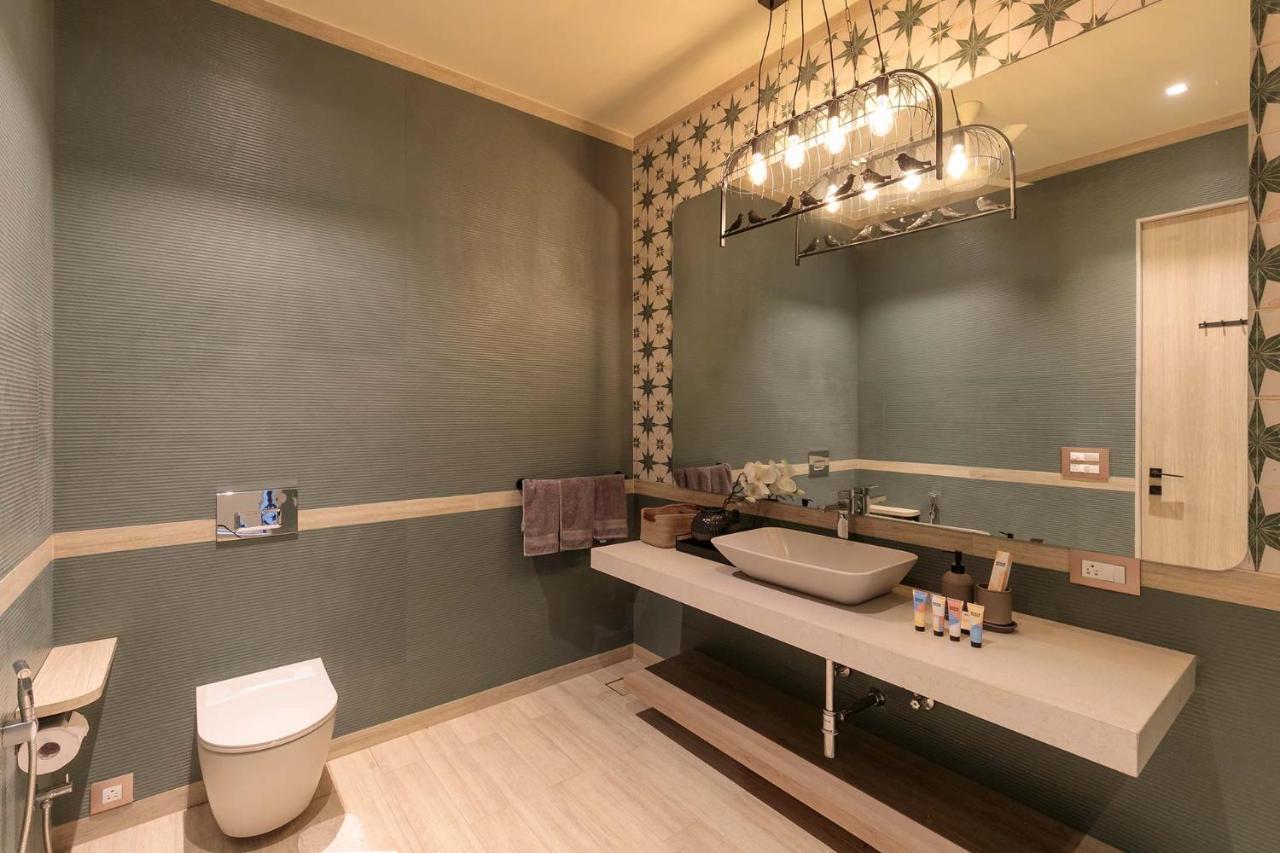 Stayvista At The Charcoal Villa Luxury Collection Alībāg Buitenkant foto
