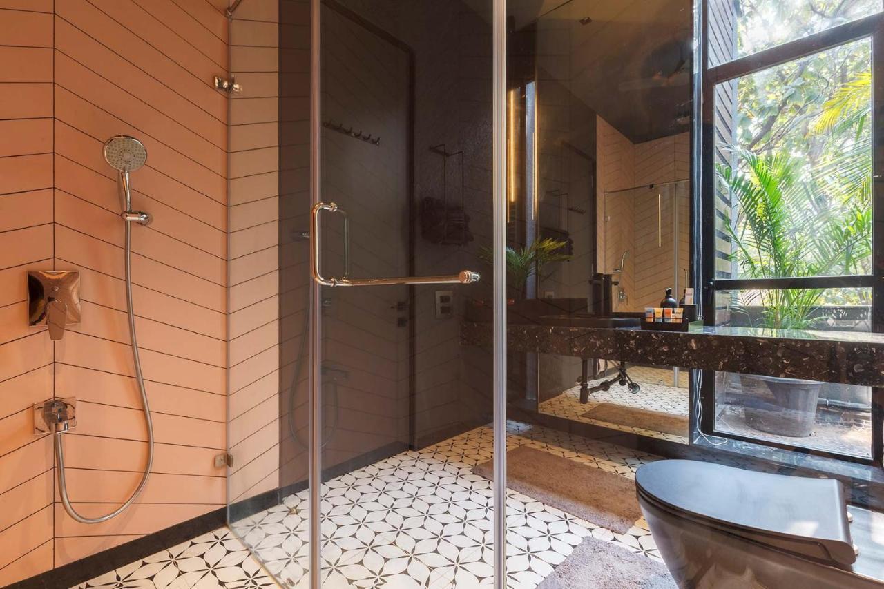Stayvista At The Charcoal Villa Luxury Collection Alībāg Buitenkant foto