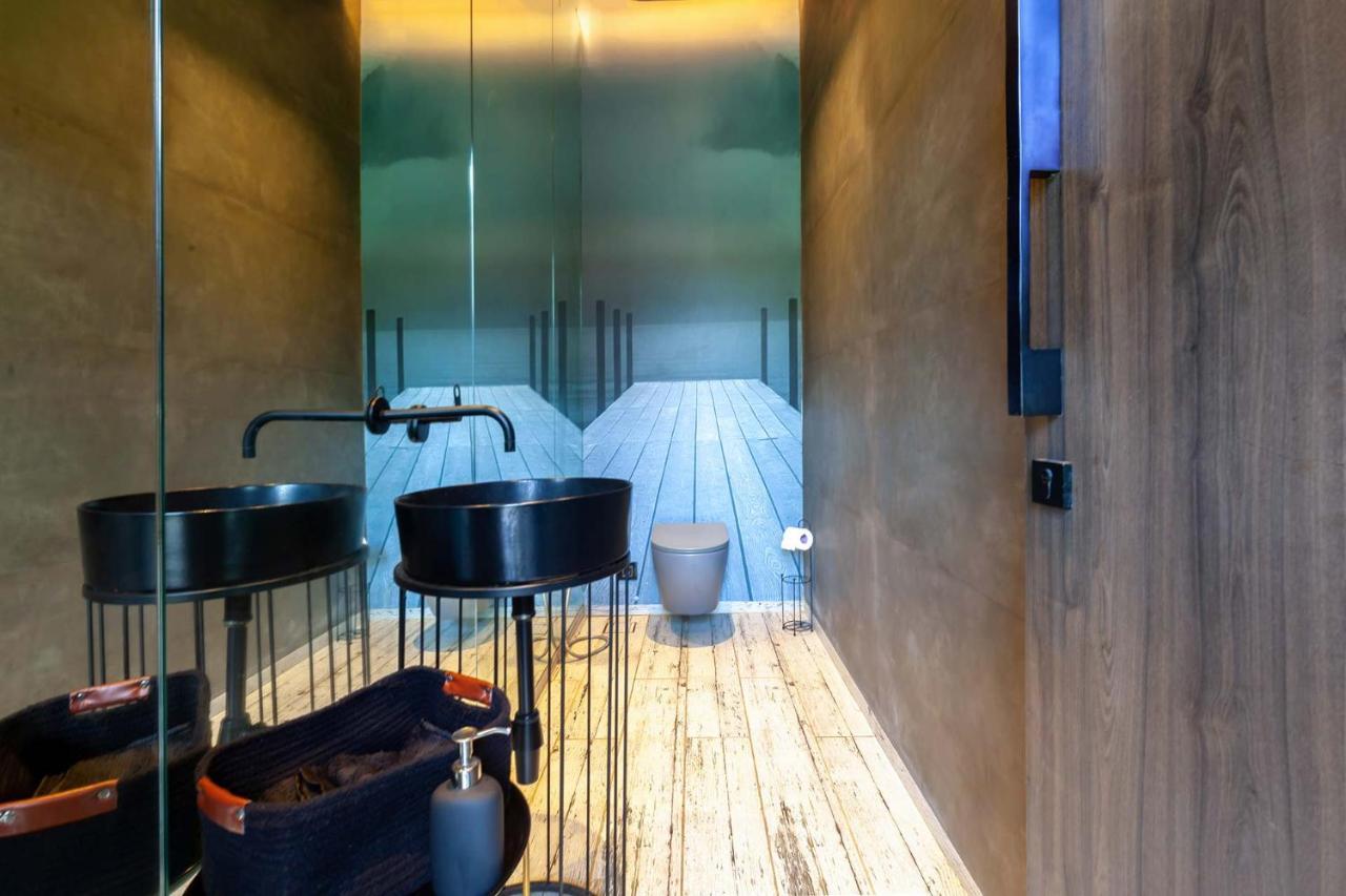 Stayvista At The Charcoal Villa Luxury Collection Alībāg Buitenkant foto